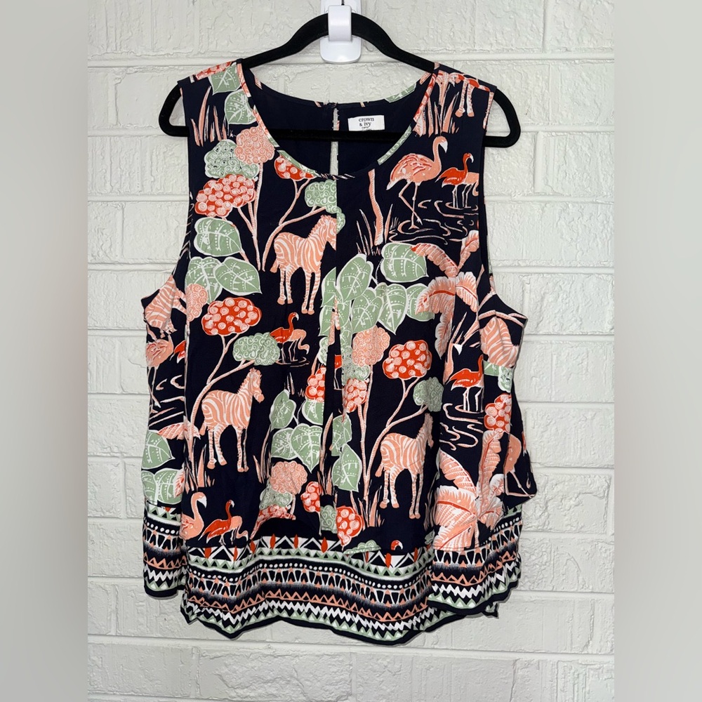 CROWN & IVY women’s top PTP 26” - EUC